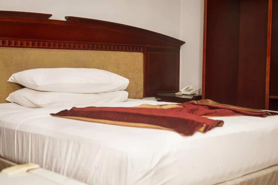 Hotel Pyramide II Kinszasa Zewnętrze zdjęcie