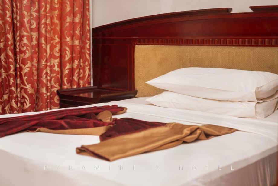 Hotel Pyramide II Kinszasa Zewnętrze zdjęcie