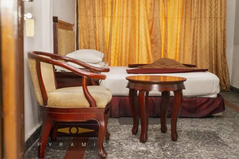 Hotel Pyramide II Kinszasa Zewnętrze zdjęcie